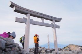 山頂鳥居